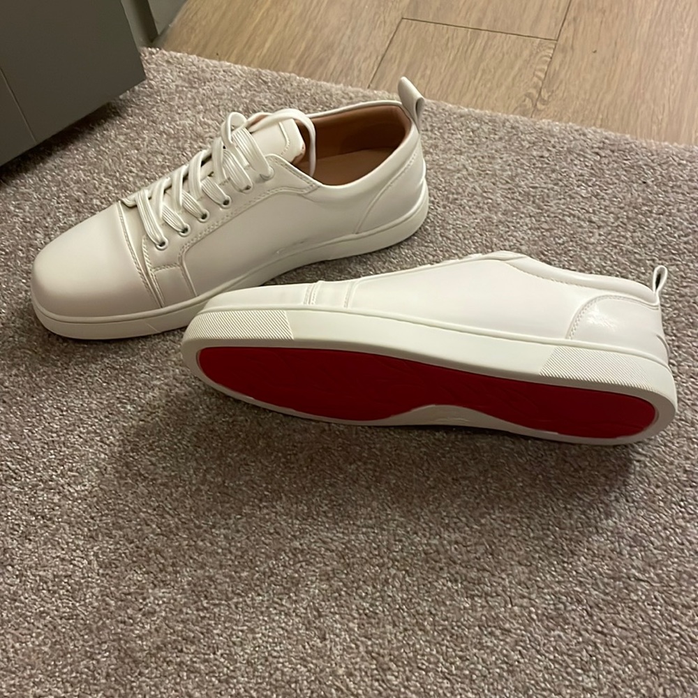 Mens 13/46 white sneakers red bottoms